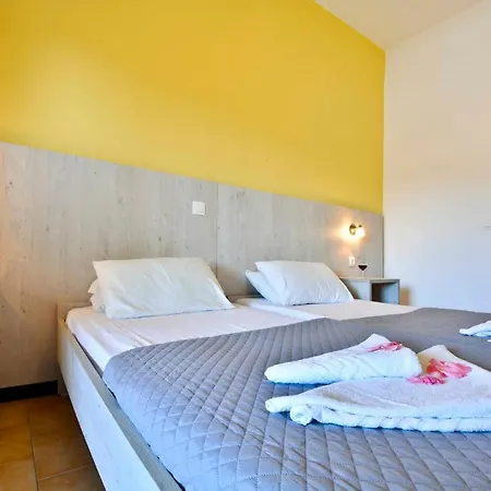 Louvros Corfu * Szidári